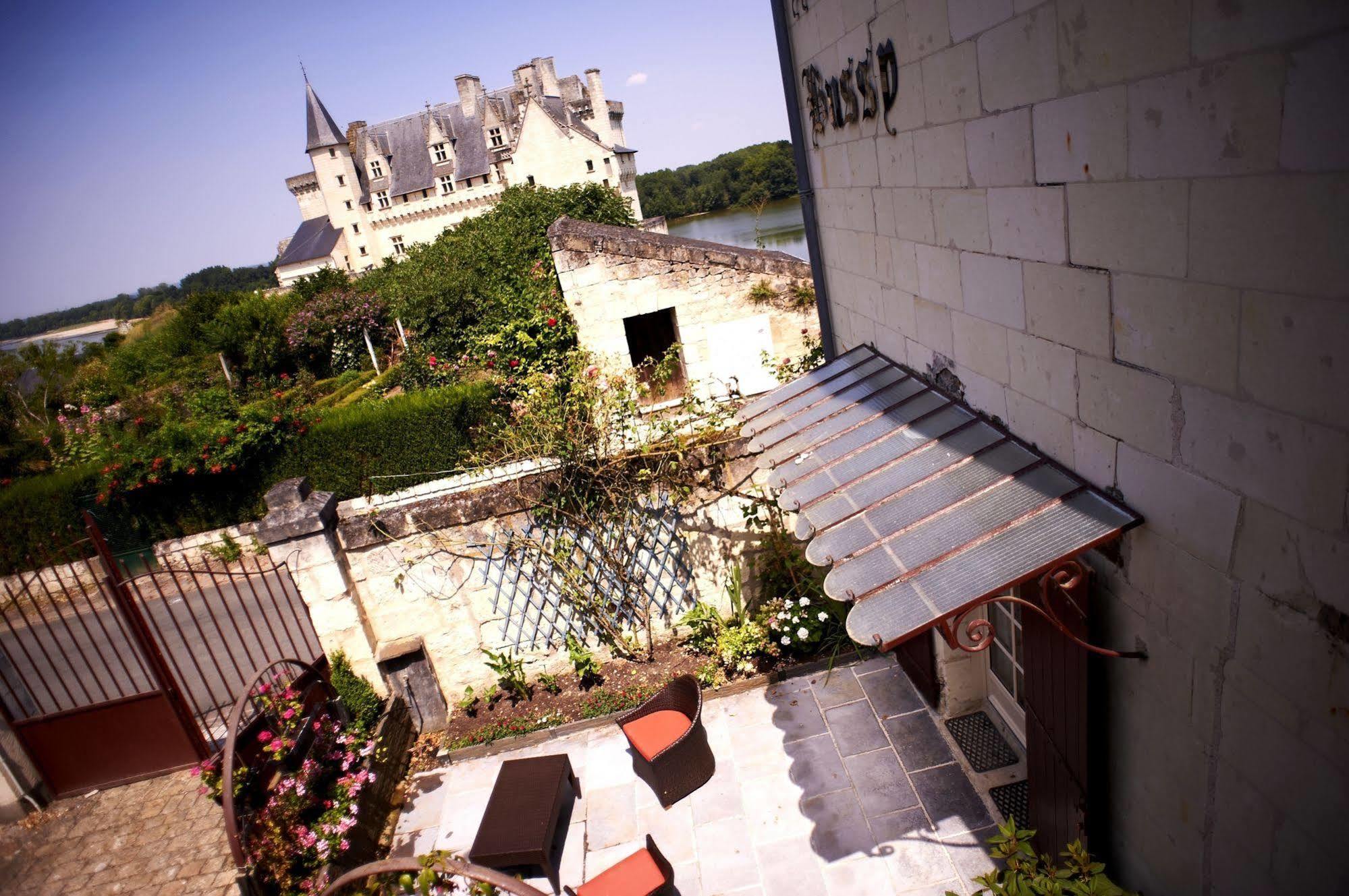 Logis Hotel Le Bussy Montsoreau Kültér fotó